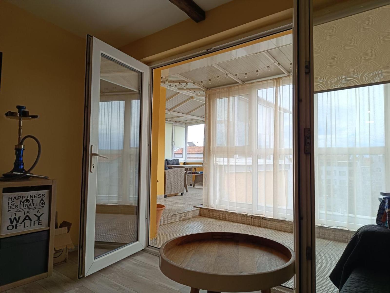 Appartement Arte Casa à Burgas Extérieur photo